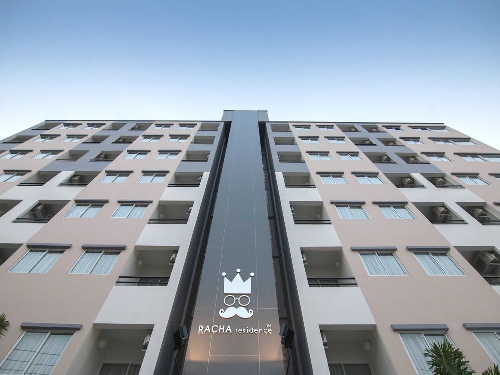 Racha Residence Si Racha Bagian luar foto